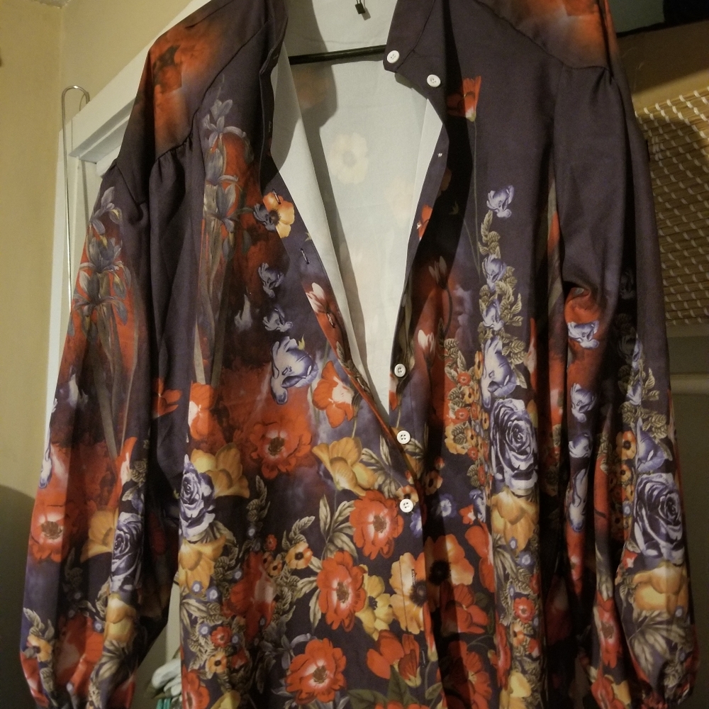 Multi colour blouse - Picture 2 of 2